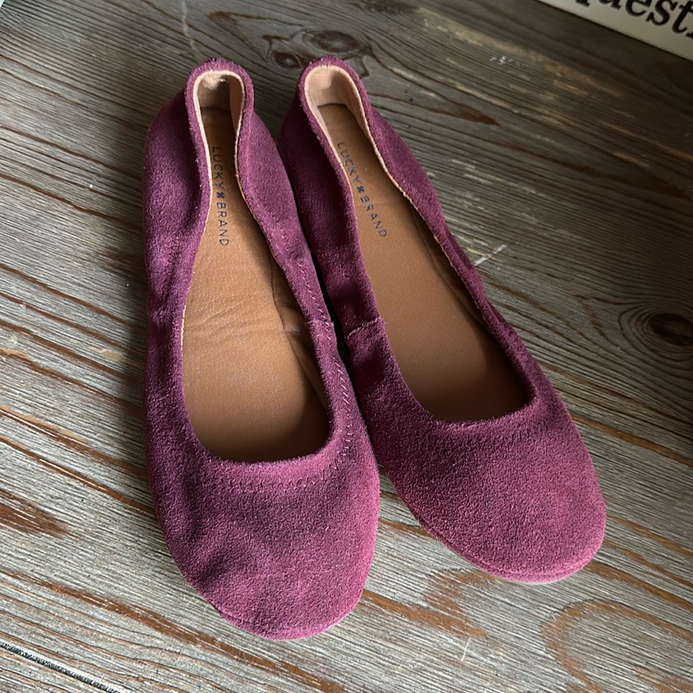 Lucky brand, leather flat size 7